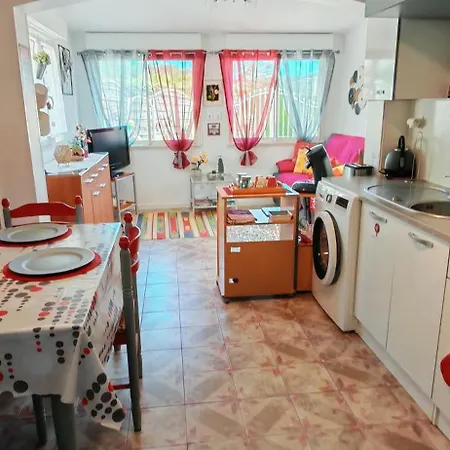 La Casa De Paquita بيت للعطل *